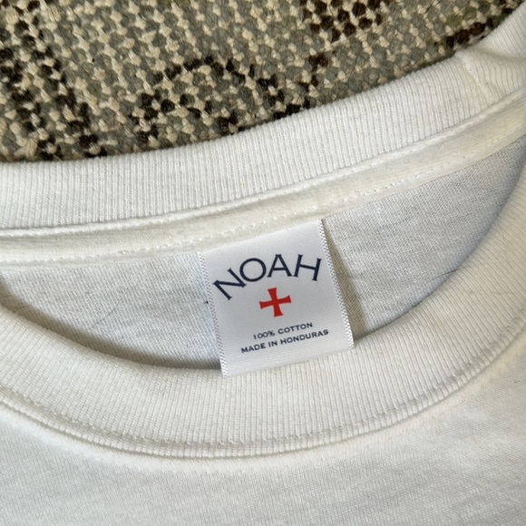 Noah Medium Pro Choice T shirt - Picture 2 of 3